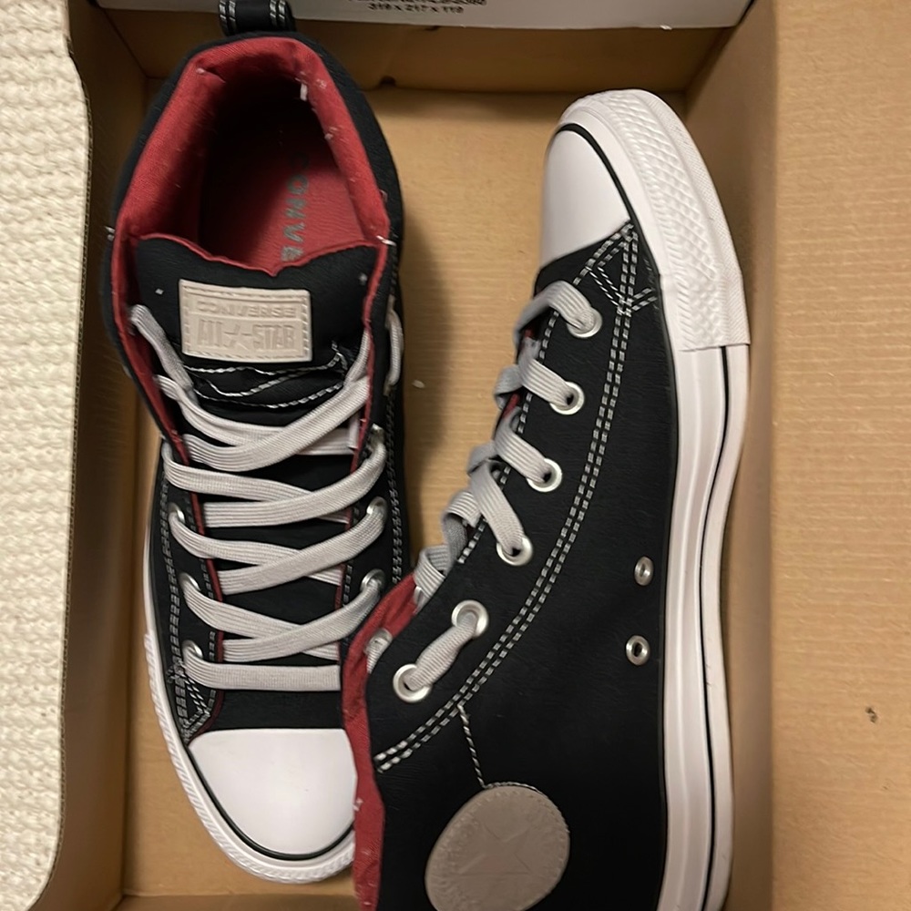 Converse Chuck Taylor All Star High Street High Top Sneaker unisex M-9. W-11